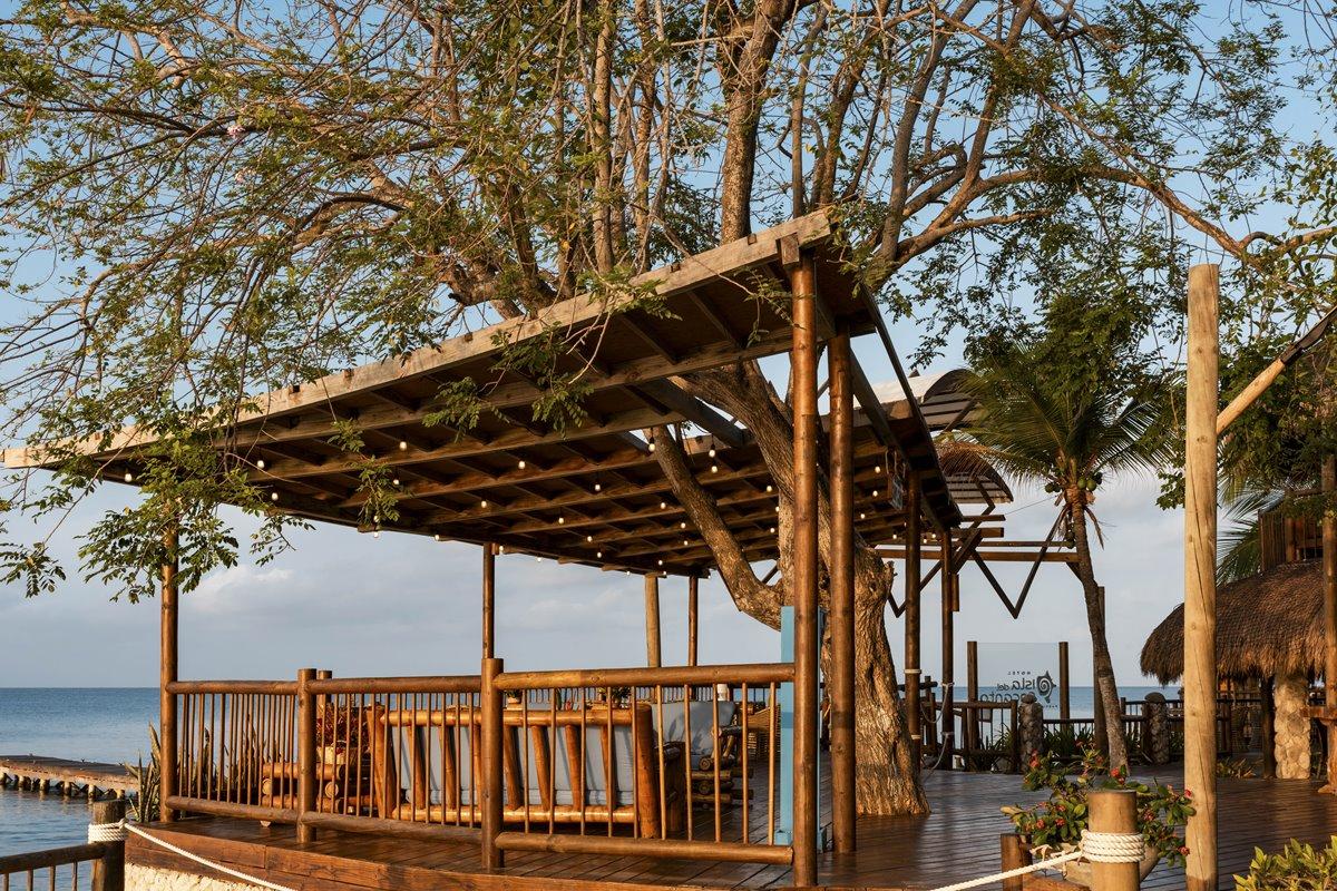 Isla Del Encanto Resort