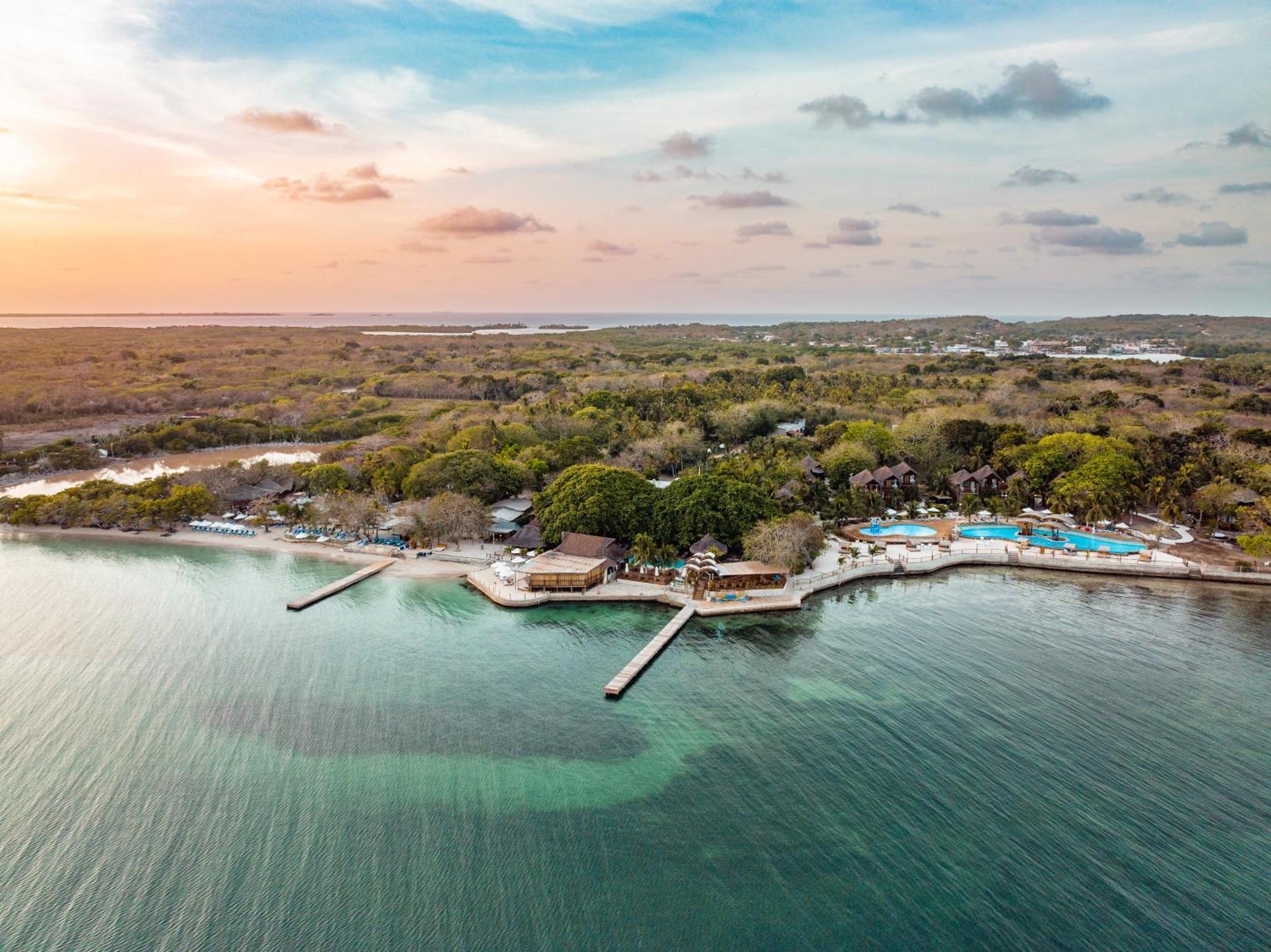 Isla Del Encanto Resort