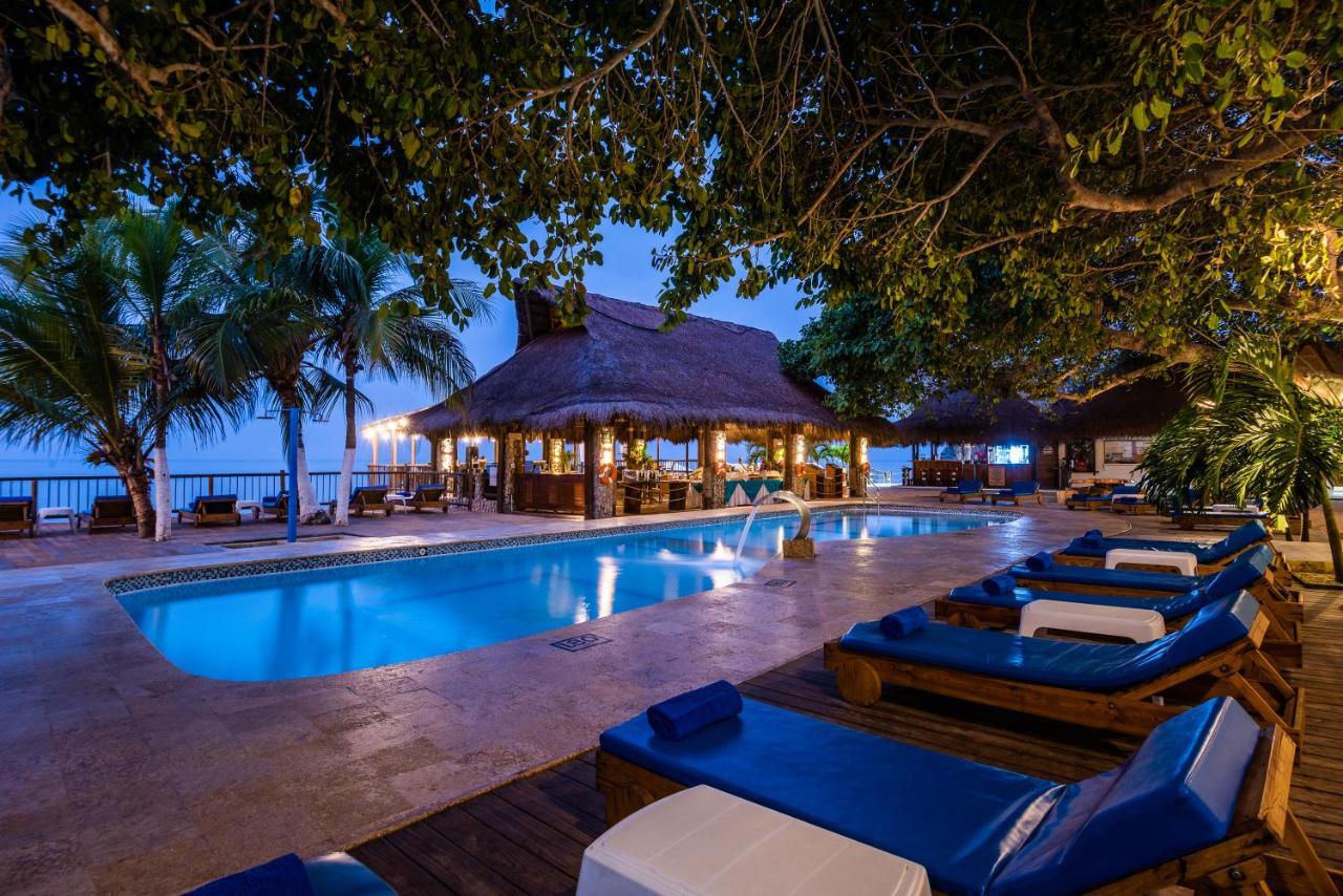 Isla Del Encanto Resort 3*